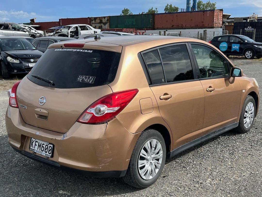 Photo '7' of Nissan Tiida Photo '7' of Nissan Tiida