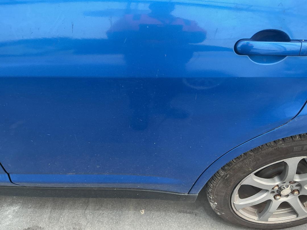 Photo '10' of Nissan Tiida Photo '10' of Nissan Tiida