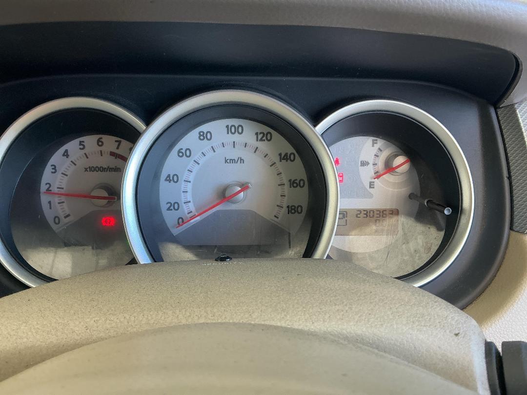 Photo '24' of Nissan Tiida Photo '24' of Nissan Tiida