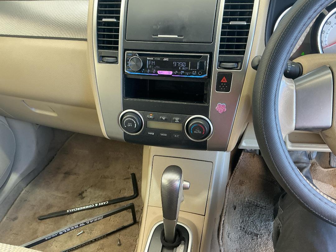 Photo '26' of Nissan Tiida Photo '26' of Nissan Tiida