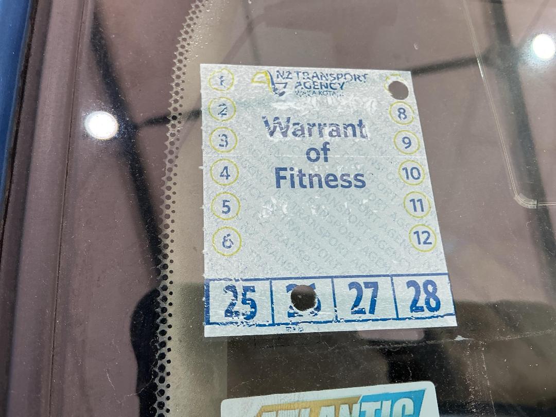 Photo '27' of Nissan Tiida Photo '27' of Nissan Tiida