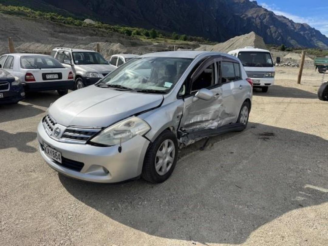 Photo '2' of Nissan Tiida Photo '2' of Nissan Tiida