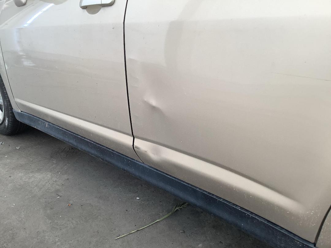 Photo '8' of Nissan Tiida Photo '8' of Nissan Tiida