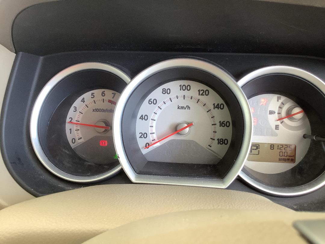 Photo '16' of Nissan Tiida Photo '16' of Nissan Tiida