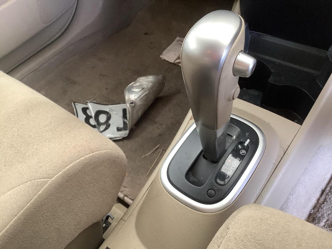 Photo '17' of Nissan Tiida Photo '17' of Nissan Tiida