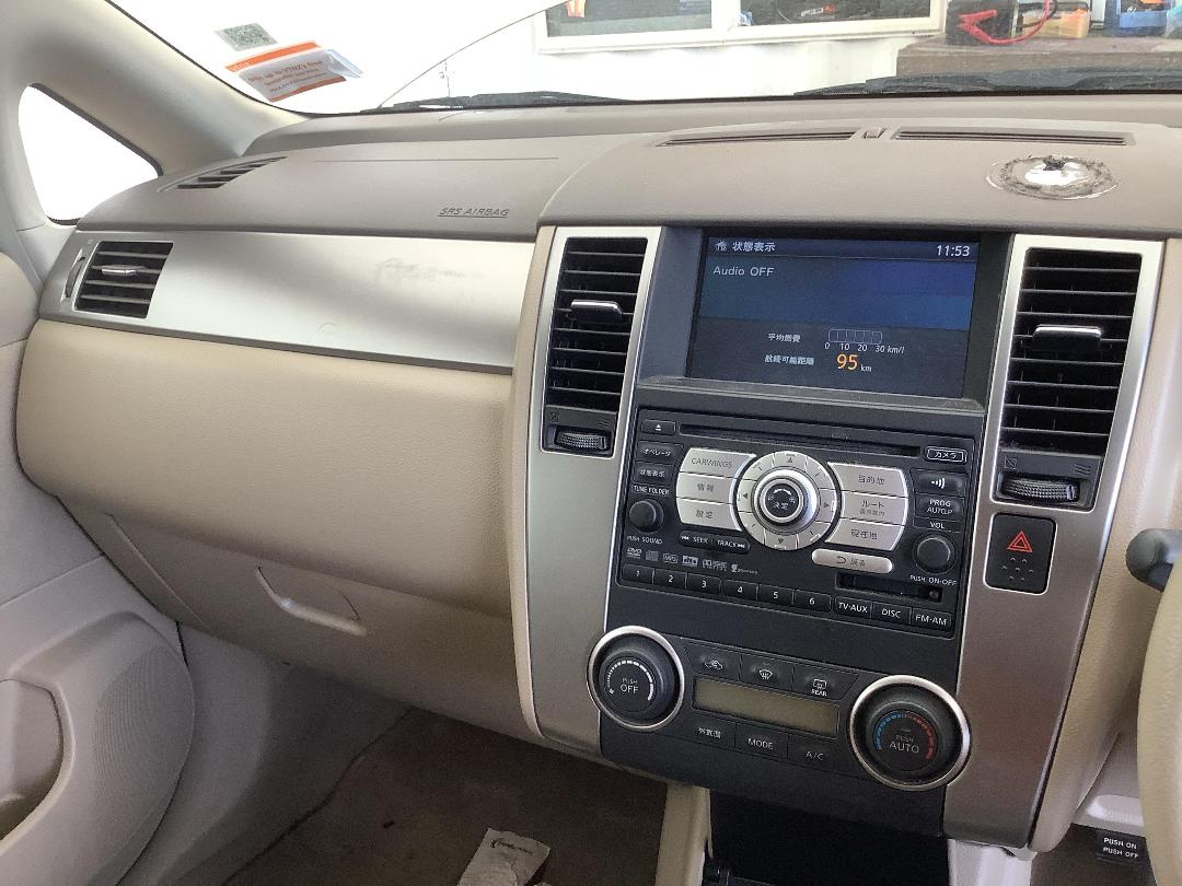 Photo '18' of Nissan Tiida Photo '18' of Nissan Tiida