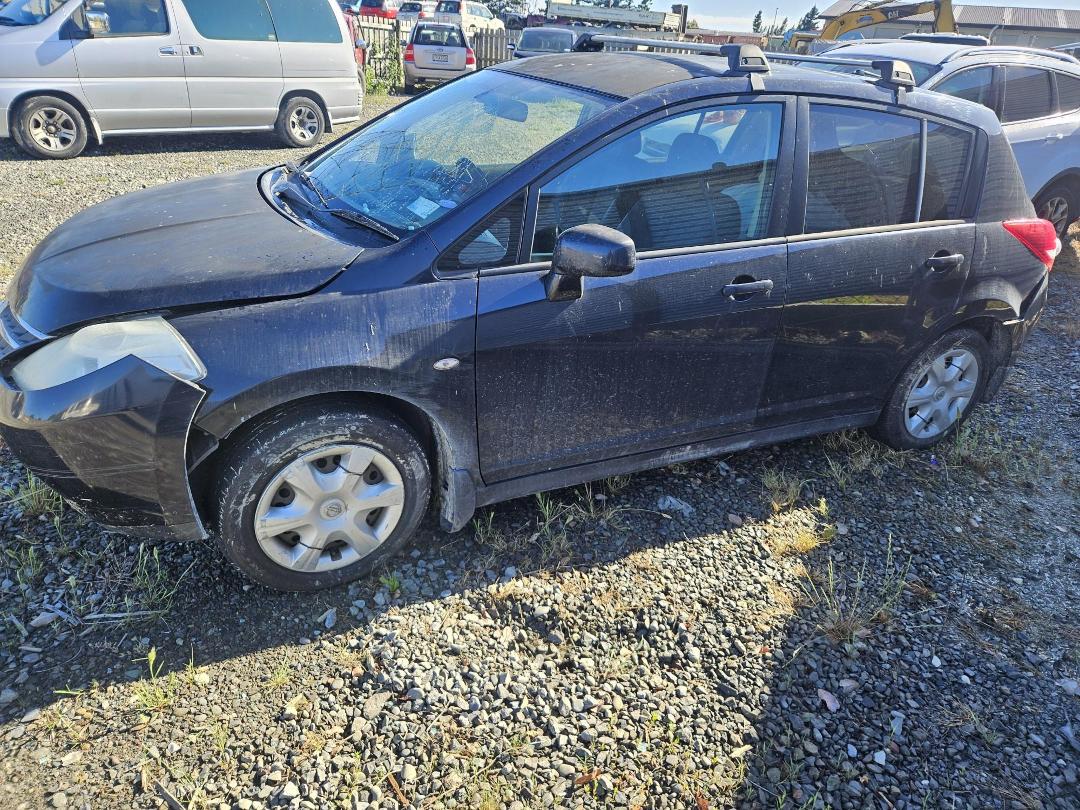 Photo '3' of Nissan Tiida Photo '3' of Nissan Tiida