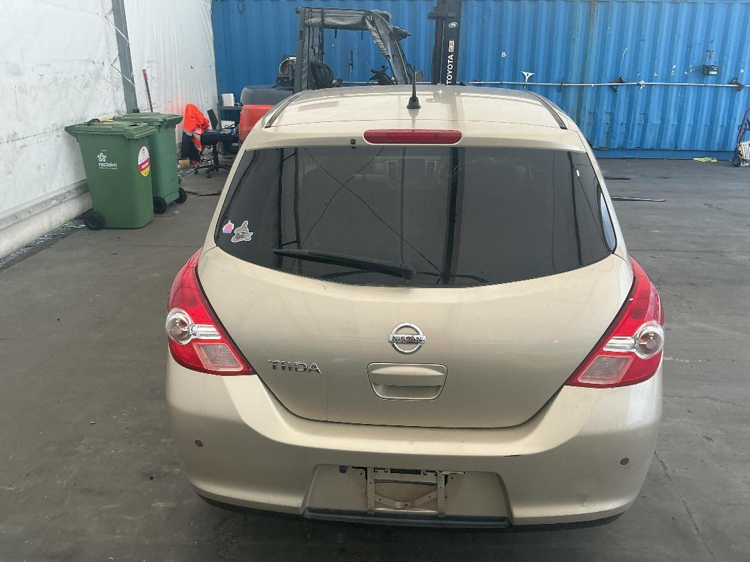 Photo '13' of Nissan Tiida 1500 Photo '13' of Nissan Tiida 1500