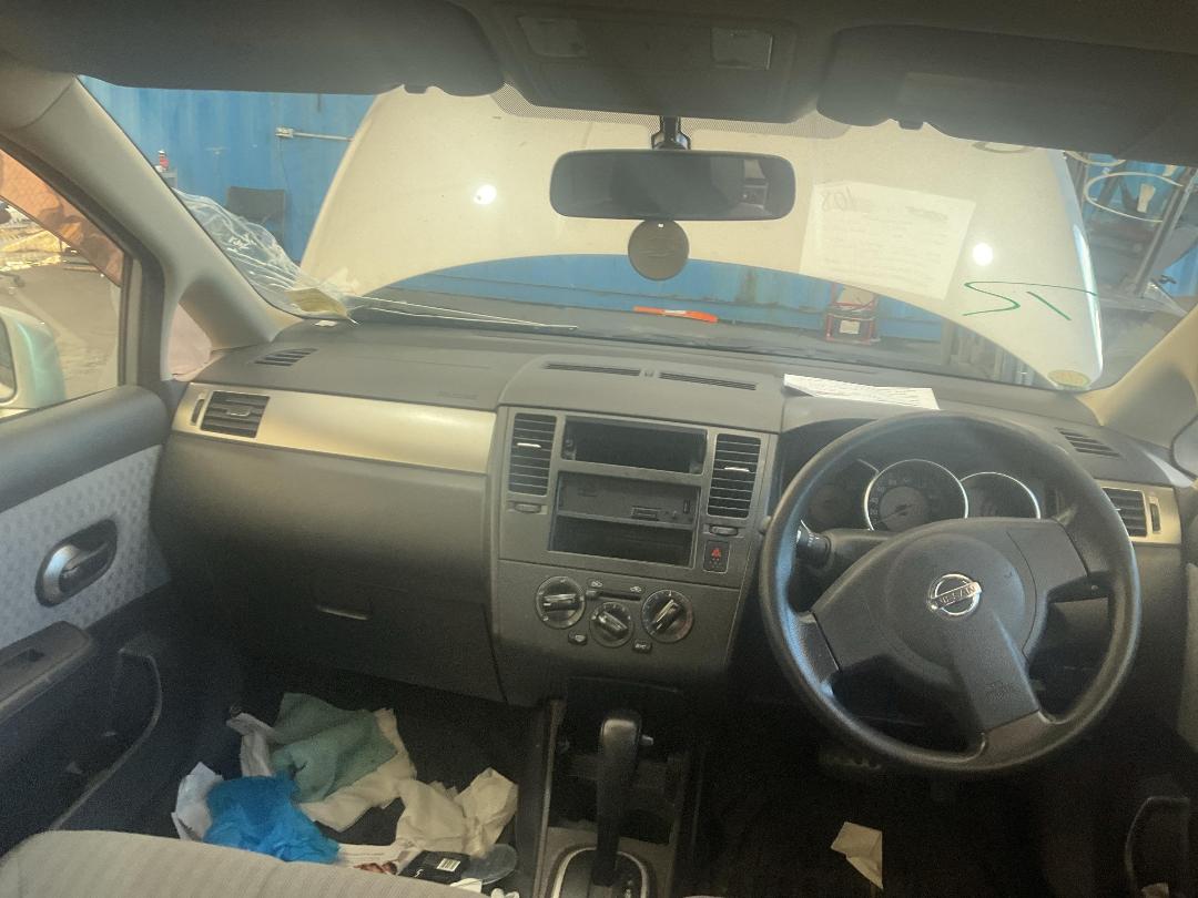 Photo '27' of Nissan Tiida Latio