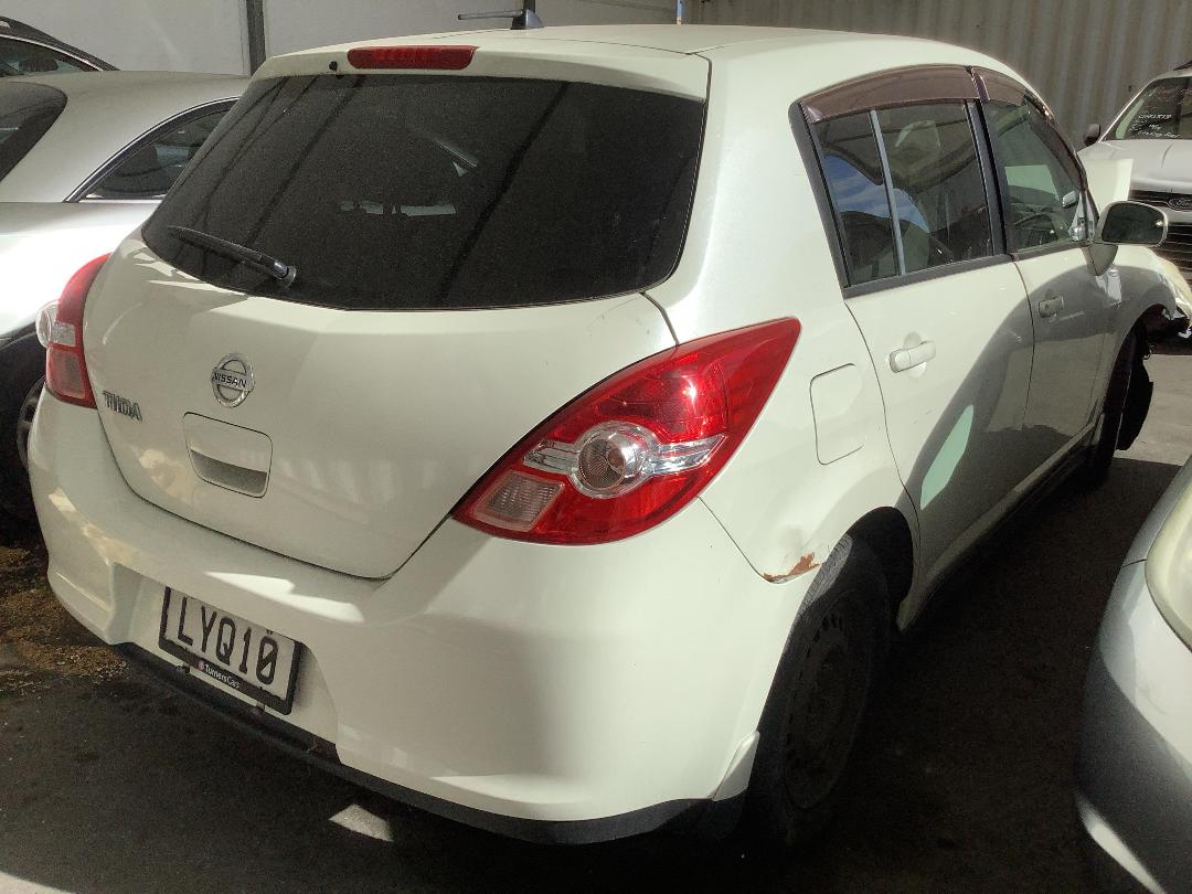 Photo '5' of Nissan Tiida Photo '5' of Nissan Tiida