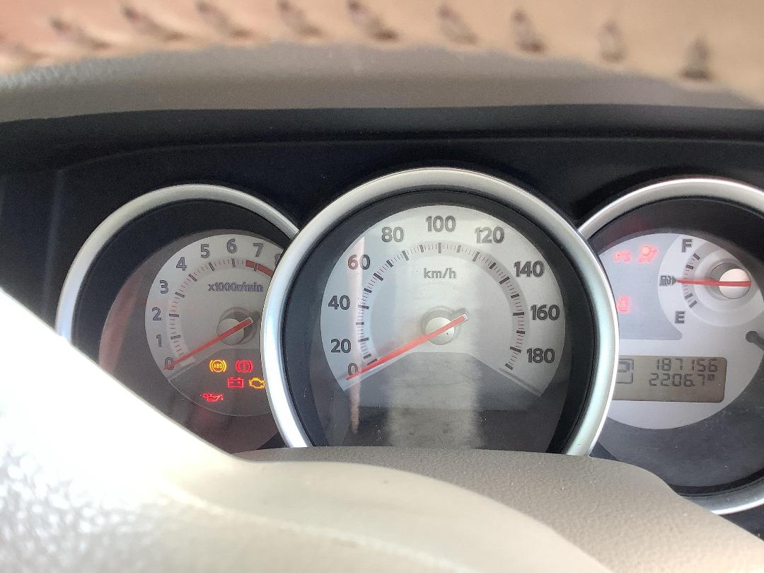 Photo '16' of Nissan Tiida Photo '16' of Nissan Tiida