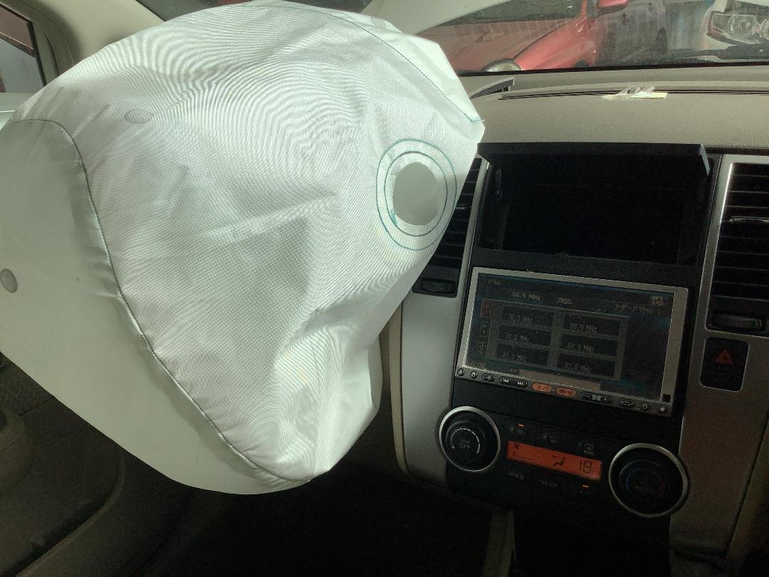 Photo '18' of Nissan Tiida Photo '18' of Nissan Tiida