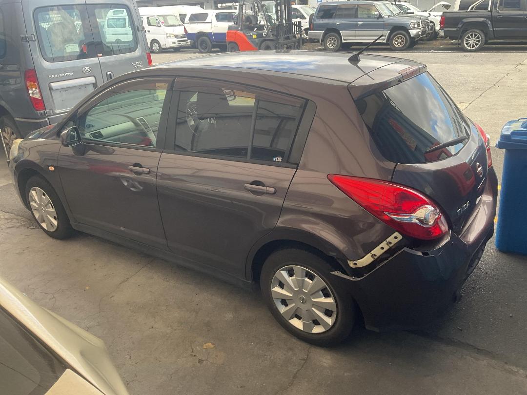 Photo '11' of Nissan Tiida