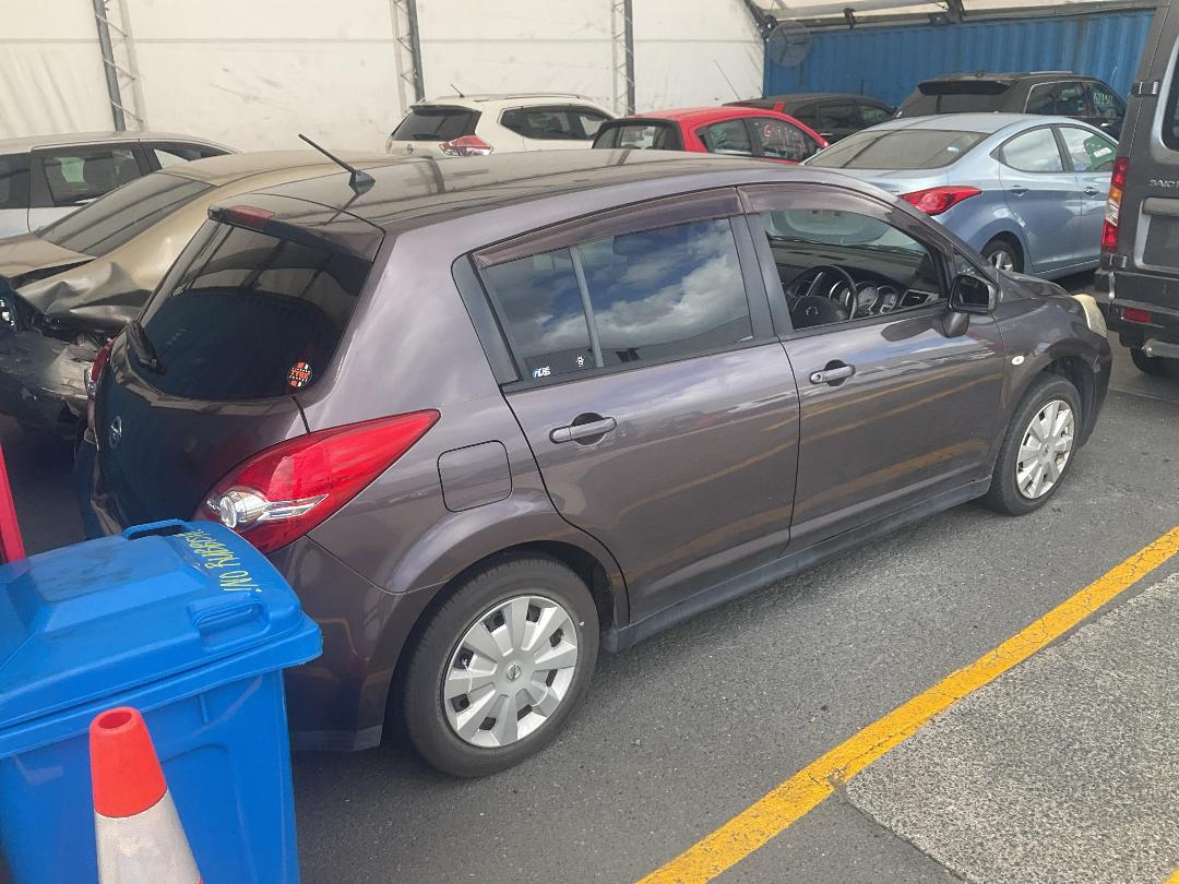 Photo '14' of Nissan Tiida