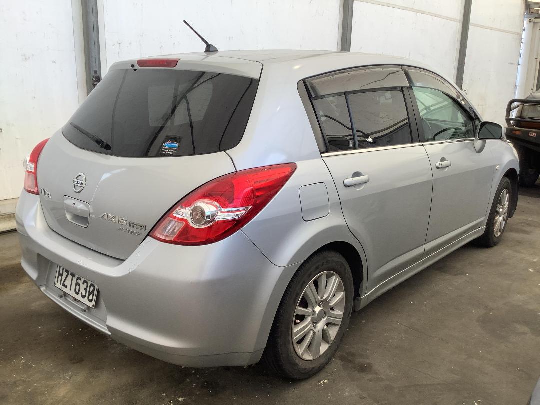 Photo '5' of Nissan Tiida Axis Photo '5' of Nissan Tiida Axis