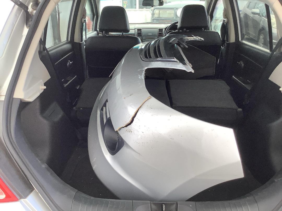 Photo '7' of Nissan Tiida Axis Photo '7' of Nissan Tiida Axis