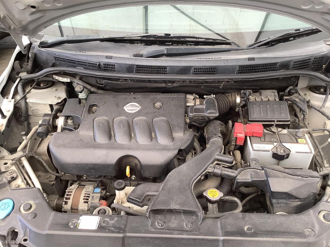 Photo '10' of Nissan Tiida Axis Photo '10' of Nissan Tiida Axis