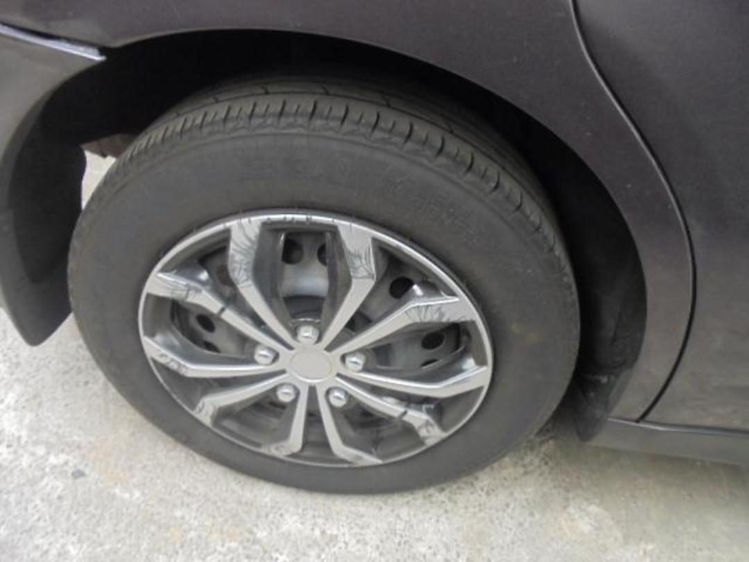 Photo '10' of Nissan Tiida ST Photo '10' of Nissan Tiida ST