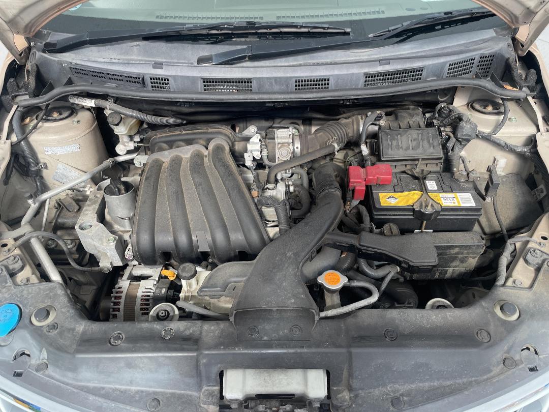 Photo '13' of Nissan Tiida