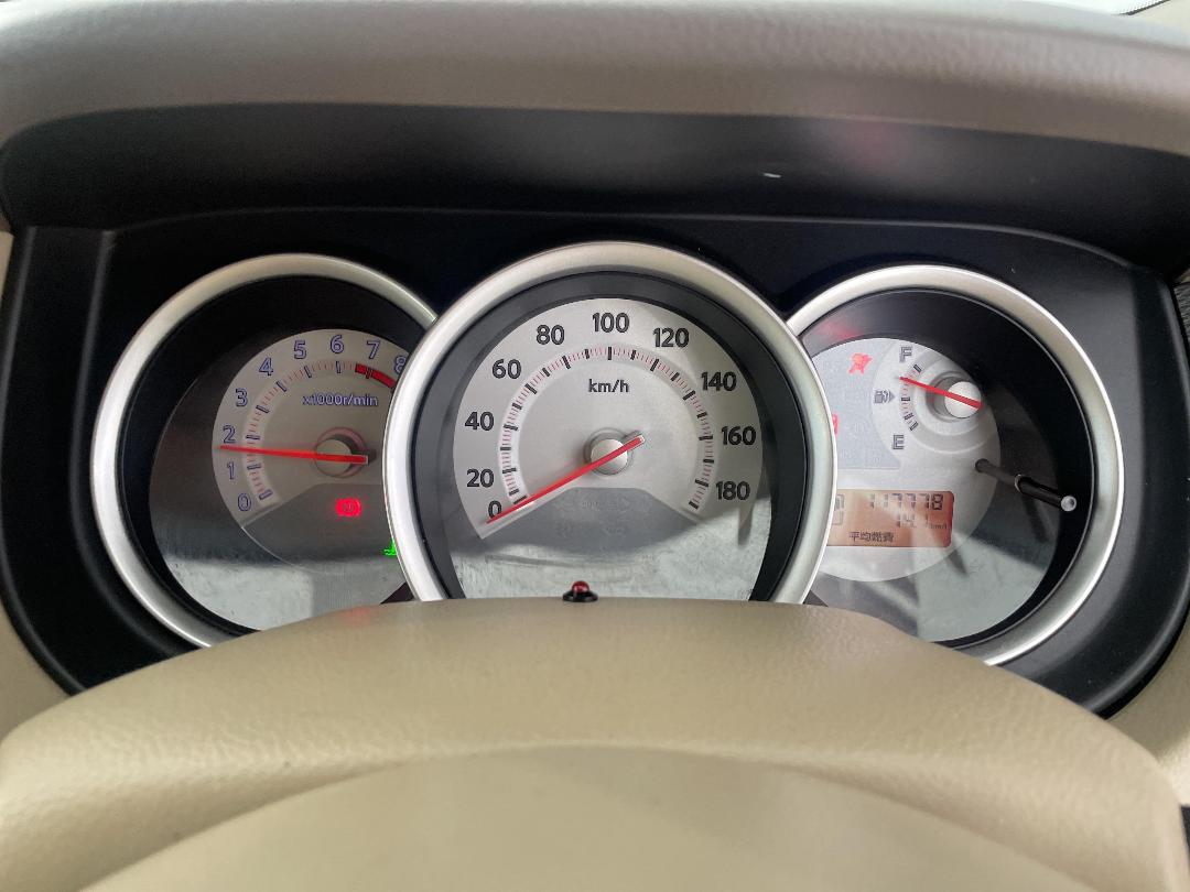 Photo '21' of Nissan Tiida