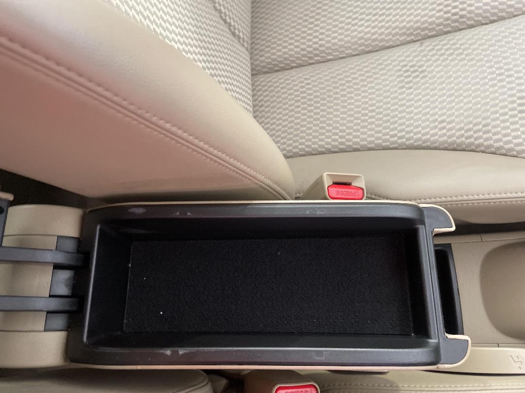 Photo '27' of Nissan Tiida