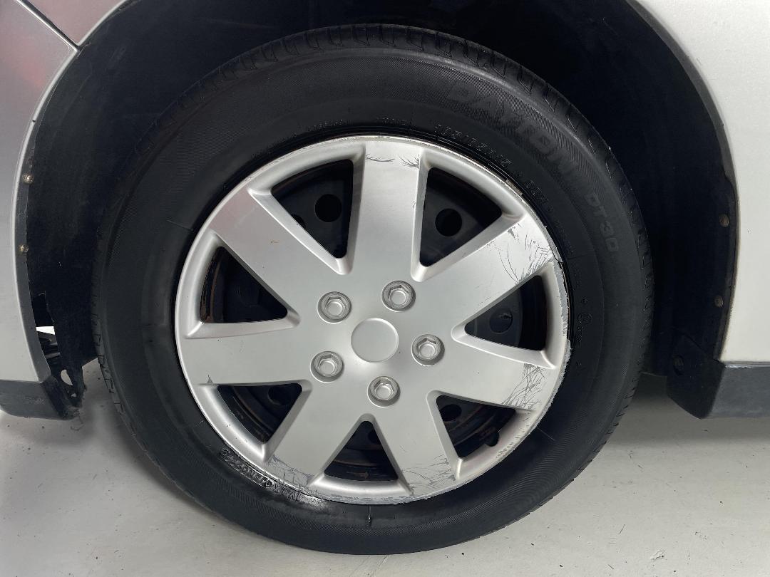 Photo '10' of Nissan Tiida Photo '10' of Nissan Tiida