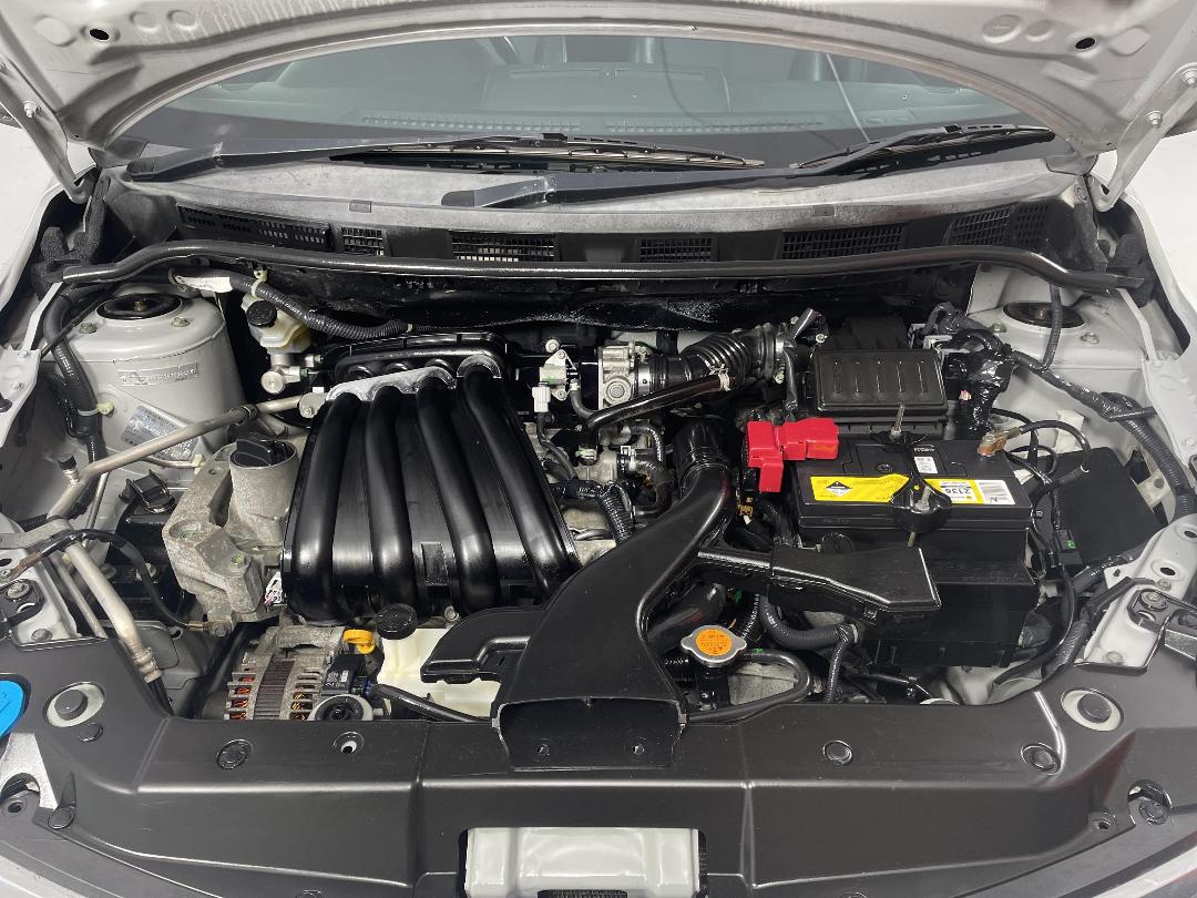 Photo '13' of Nissan Tiida Photo '13' of Nissan Tiida