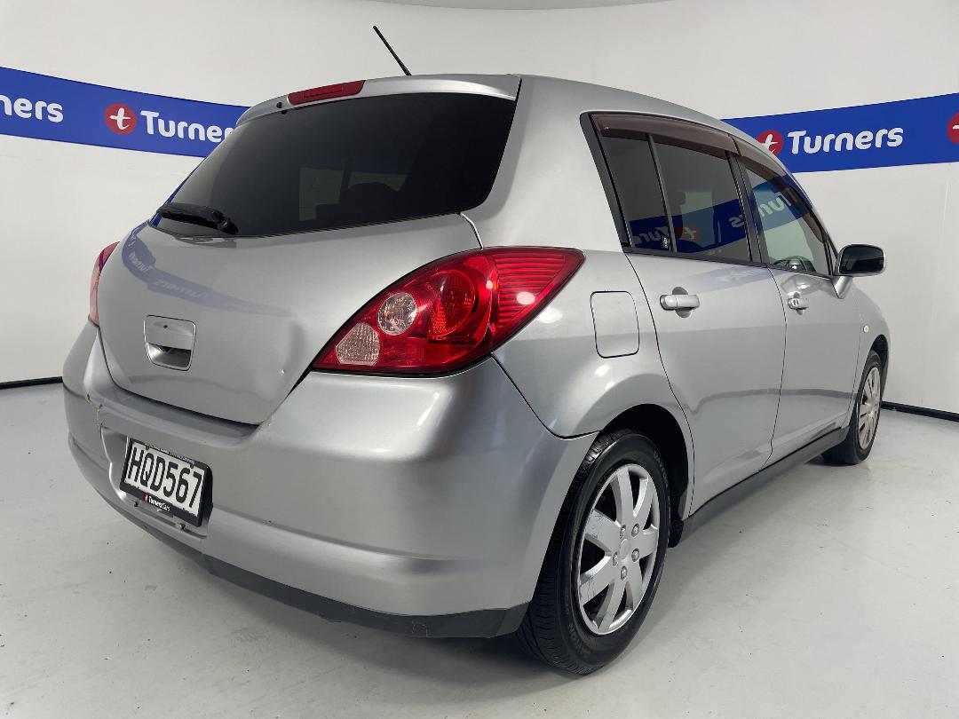 Photo '7' of Nissan Tiida Photo '7' of Nissan Tiida