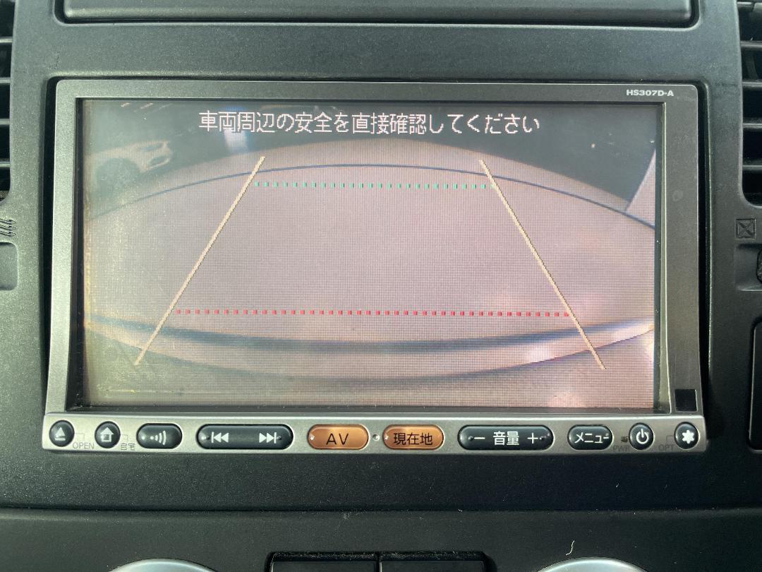 Photo '23' of Nissan Tiida Photo '23' of Nissan Tiida