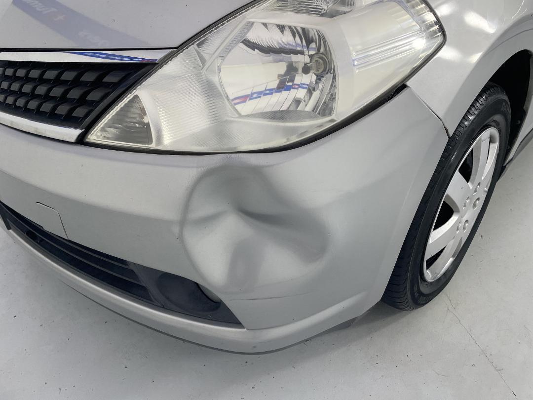 Photo '26' of Nissan Tiida Photo '26' of Nissan Tiida