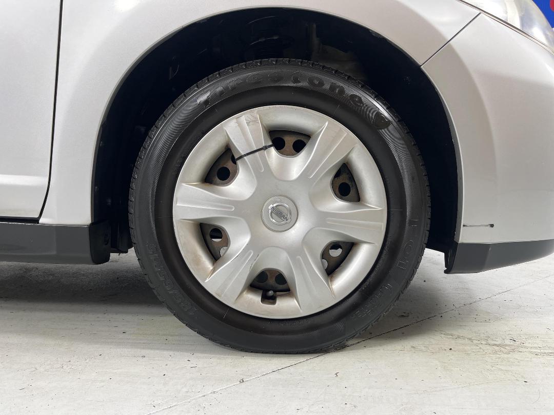 Photo '9' of Nissan Tiida