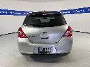 Thumbnail '6' of Nissan Tiida