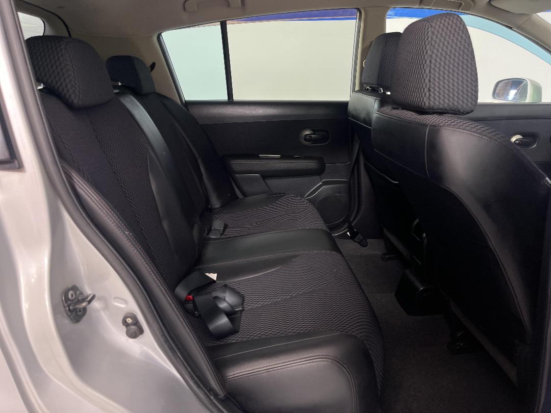 Photo '20' of Nissan Tiida