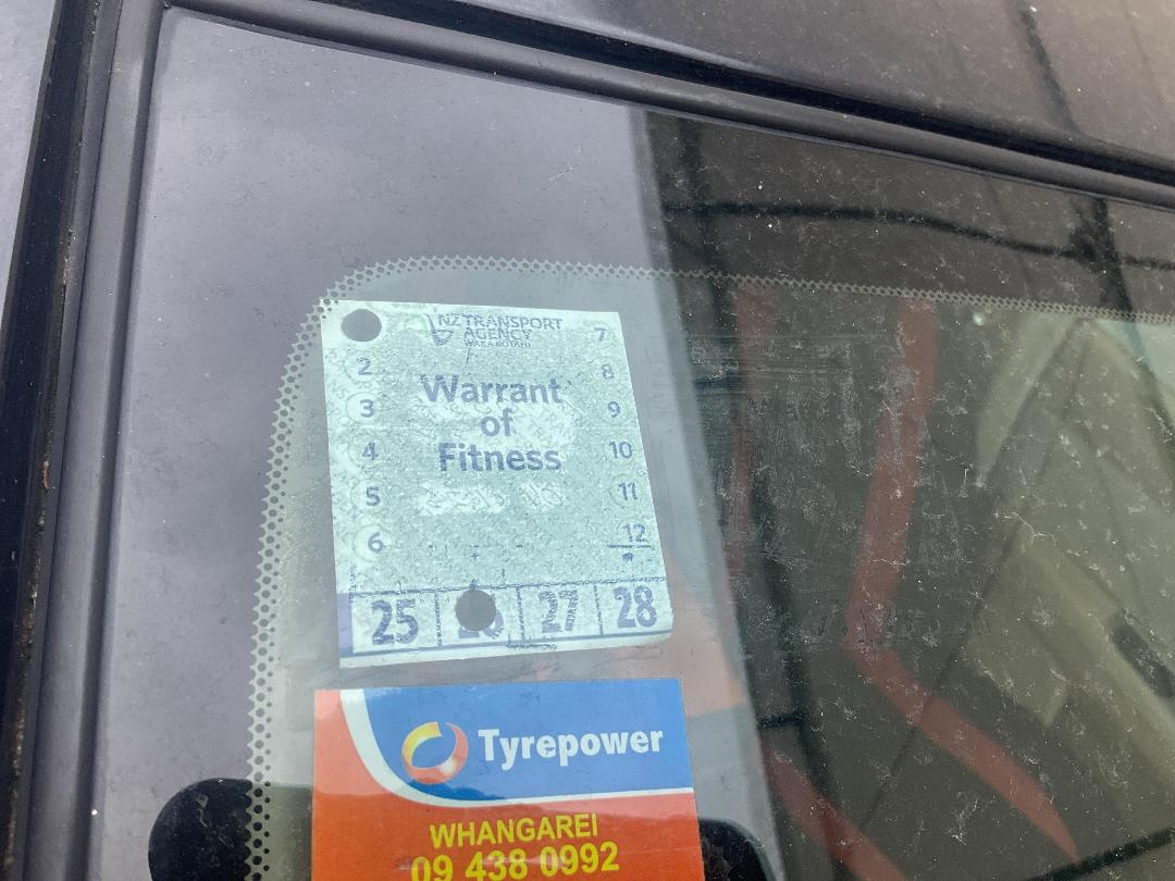 Photo '7' of Nissan Tiida Photo '7' of Nissan Tiida