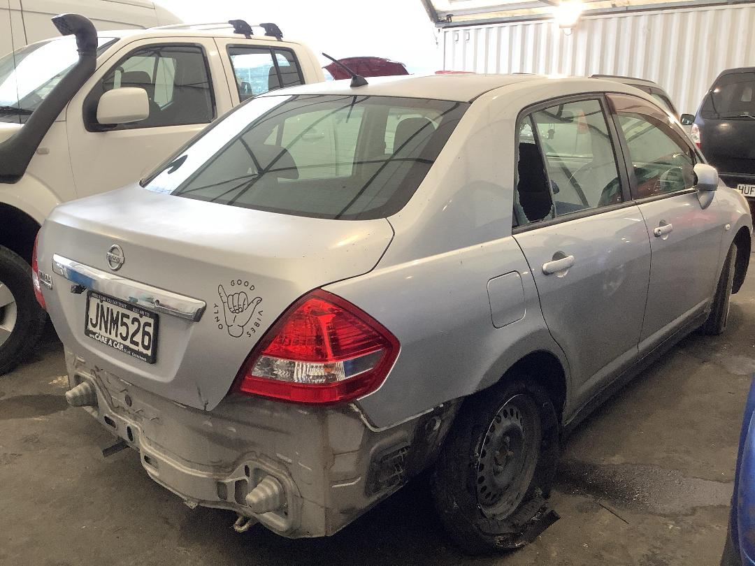 Photo '4' of Nissan Tiida