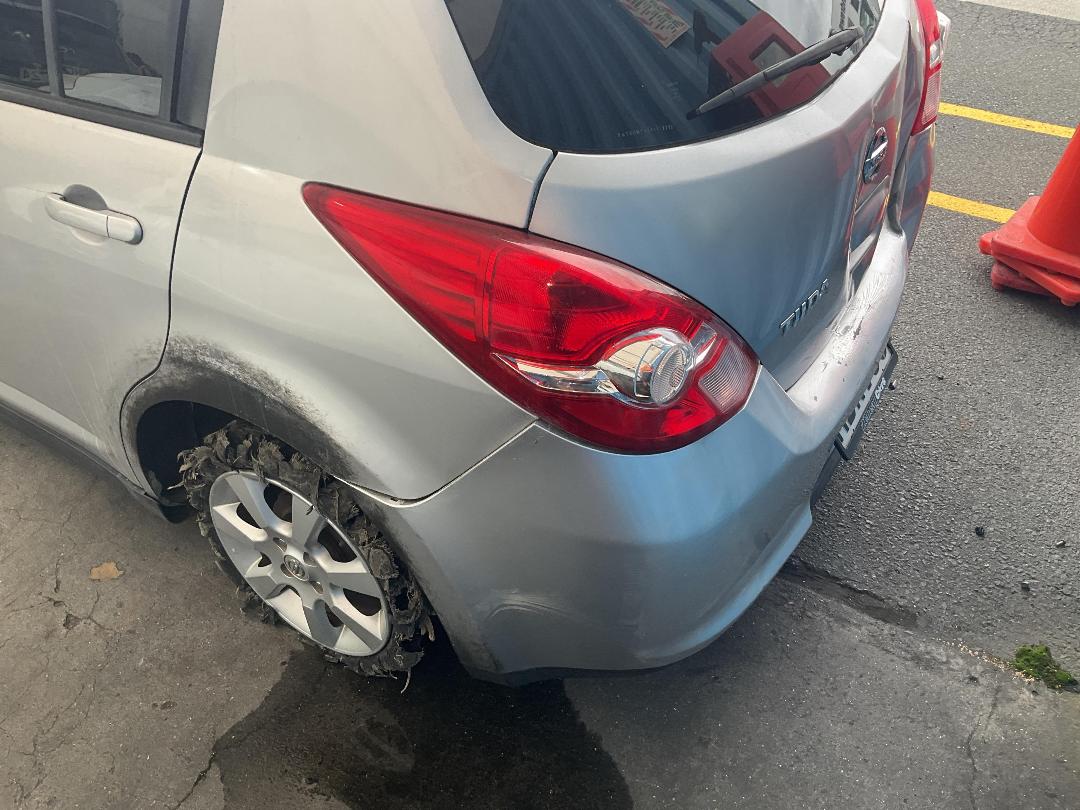 Photo '11' of Nissan Tiida