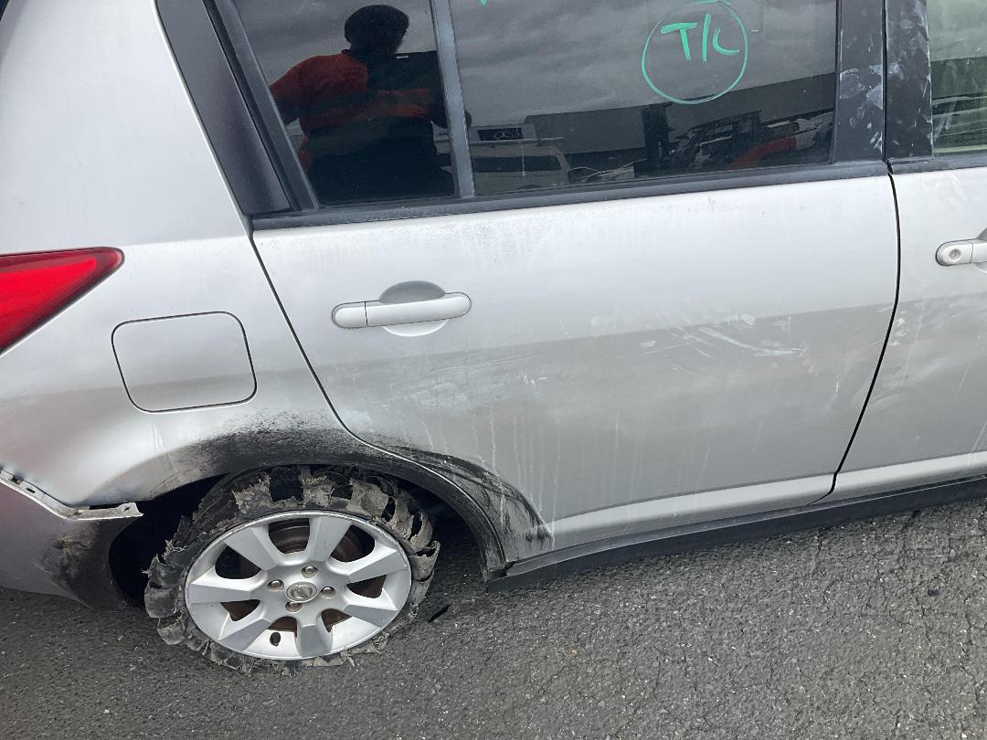 Photo '15' of Nissan Tiida