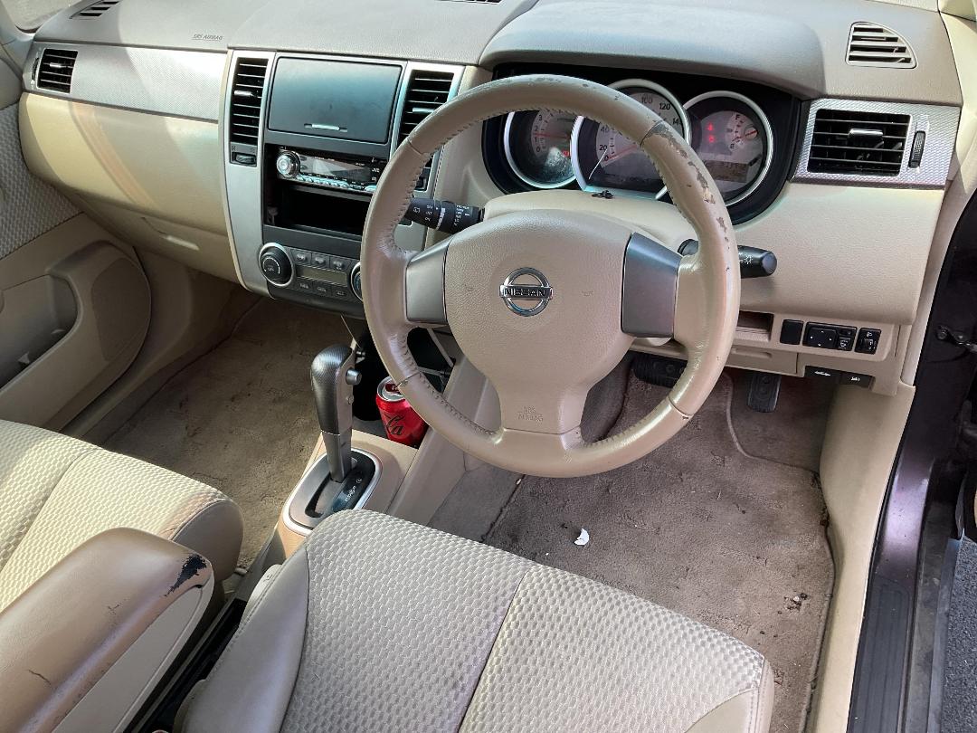 Photo '10' of Nissan Tiida