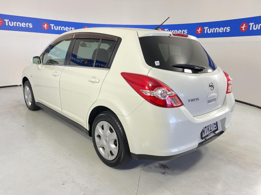 Photo '5' of Nissan Tiida Photo '5' of Nissan Tiida