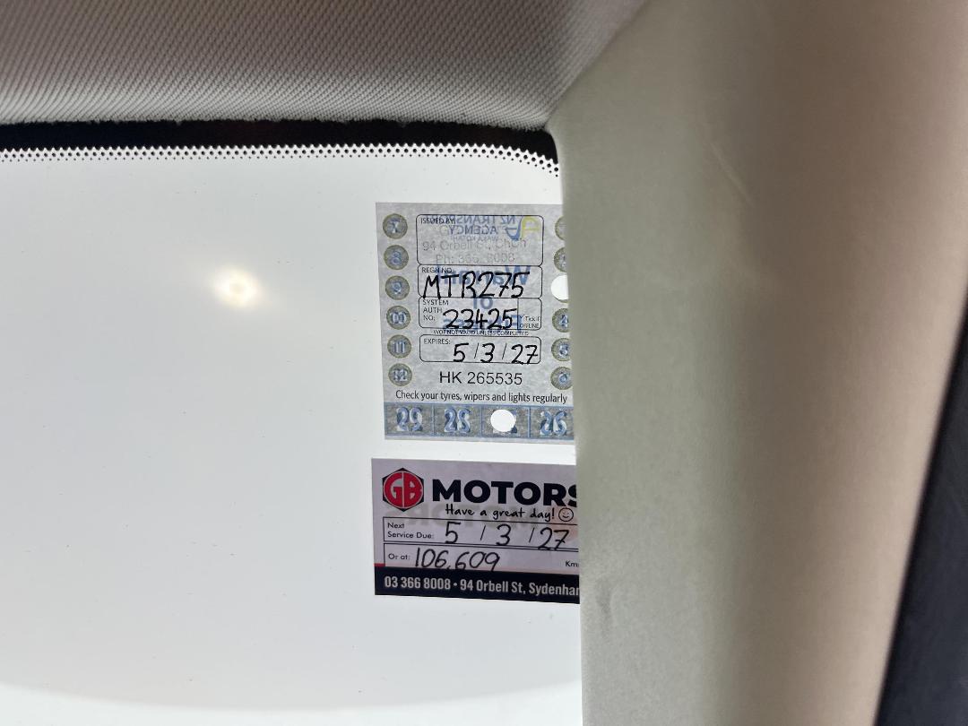 Photo '23' of Nissan Tiida Photo '23' of Nissan Tiida