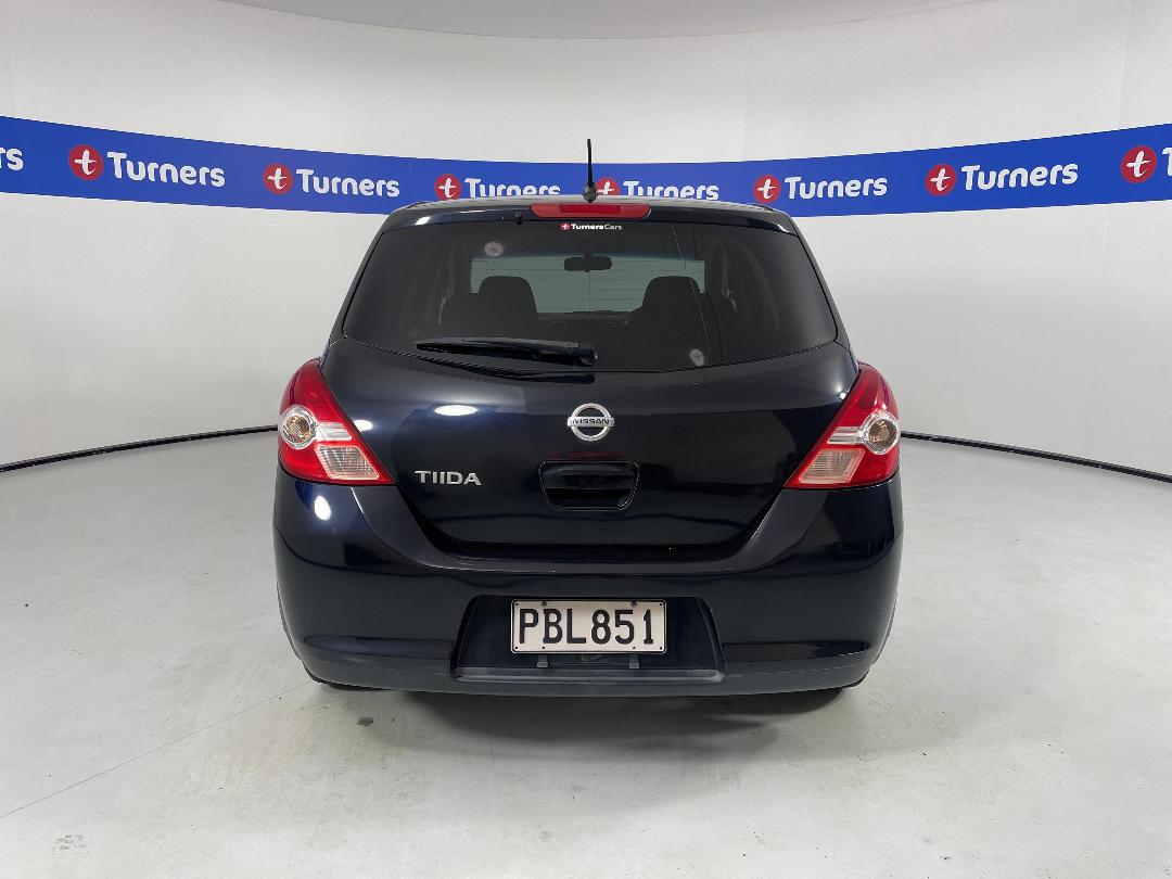 Photo '6' of Nissan Tiida Photo '6' of Nissan Tiida