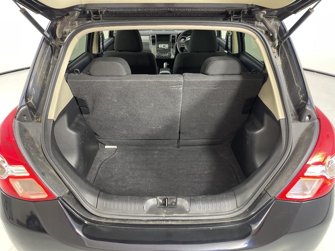 Photo '14' of Nissan Tiida Photo '14' of Nissan Tiida