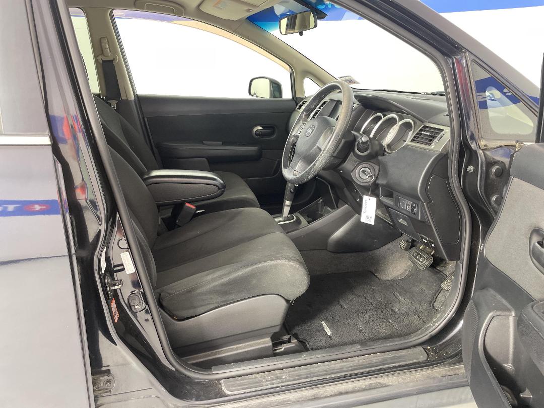 Photo '16' of Nissan Tiida Photo '16' of Nissan Tiida