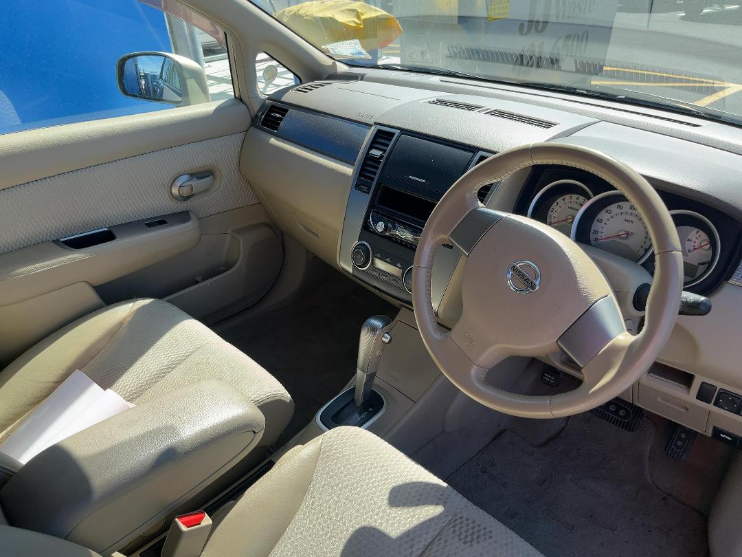 Photo '14' of Nissan Tiida