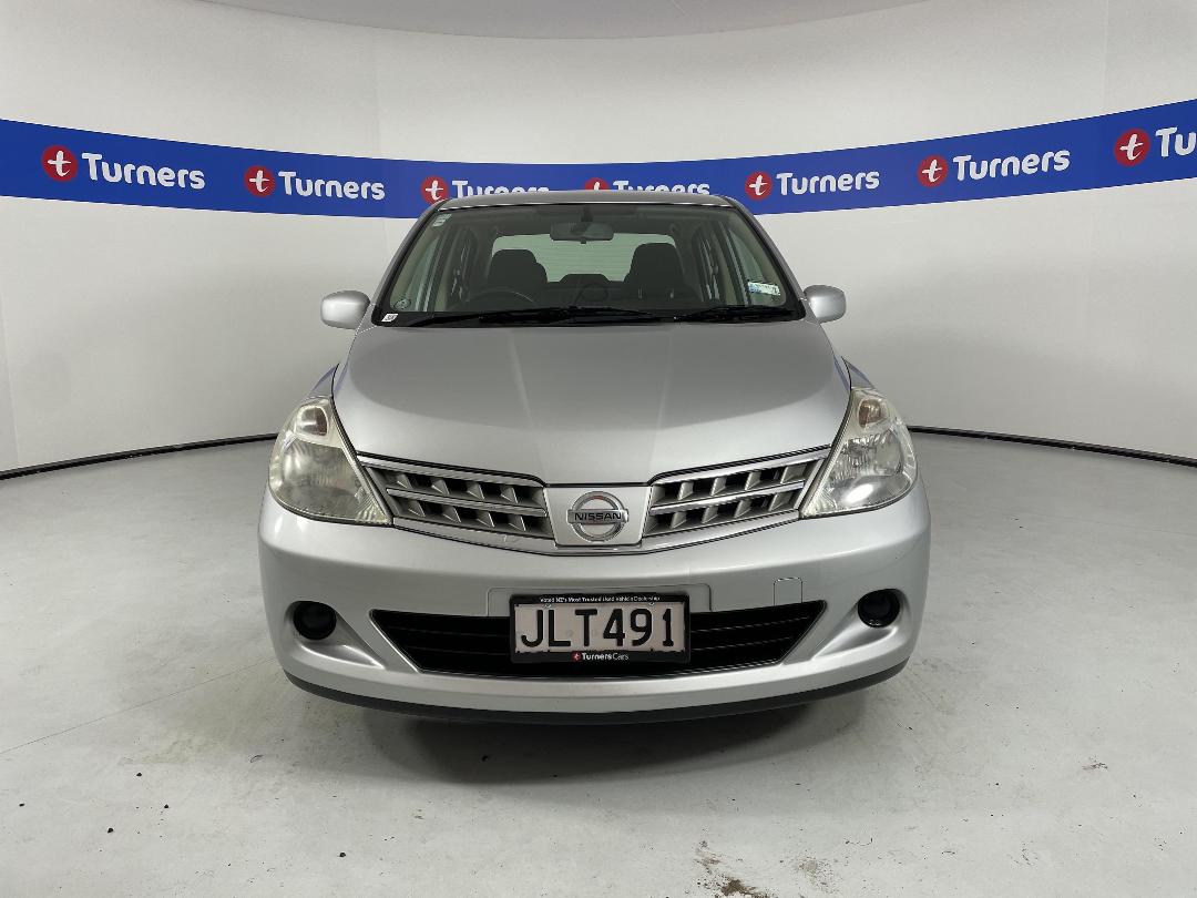 Photo '2' of Nissan Tiida Photo '2' of Nissan Tiida