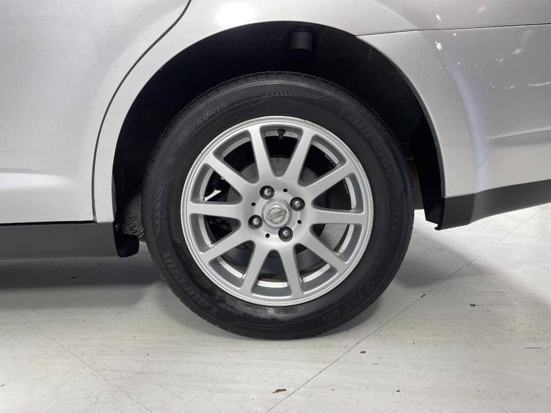 Photo '11' of Nissan Tiida Photo '11' of Nissan Tiida