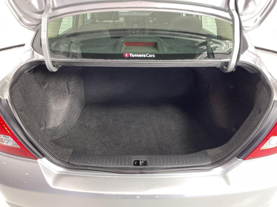 Photo '14' of Nissan Tiida Photo '14' of Nissan Tiida