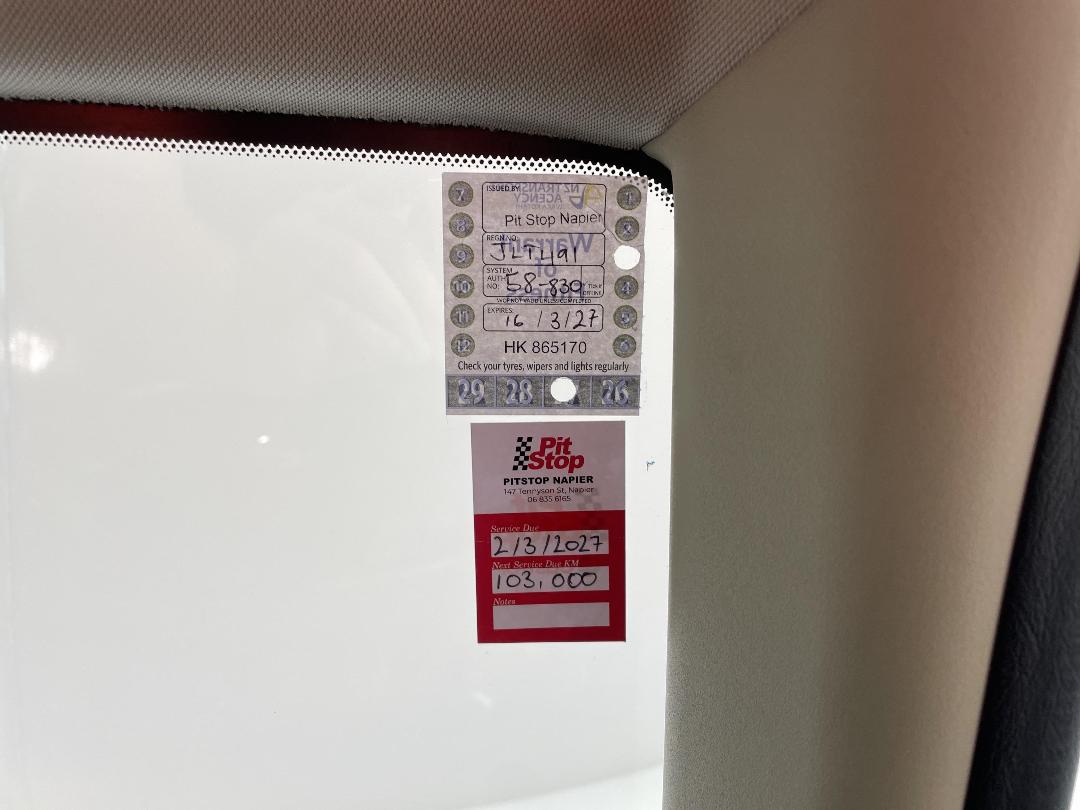 Photo '23' of Nissan Tiida Photo '23' of Nissan Tiida