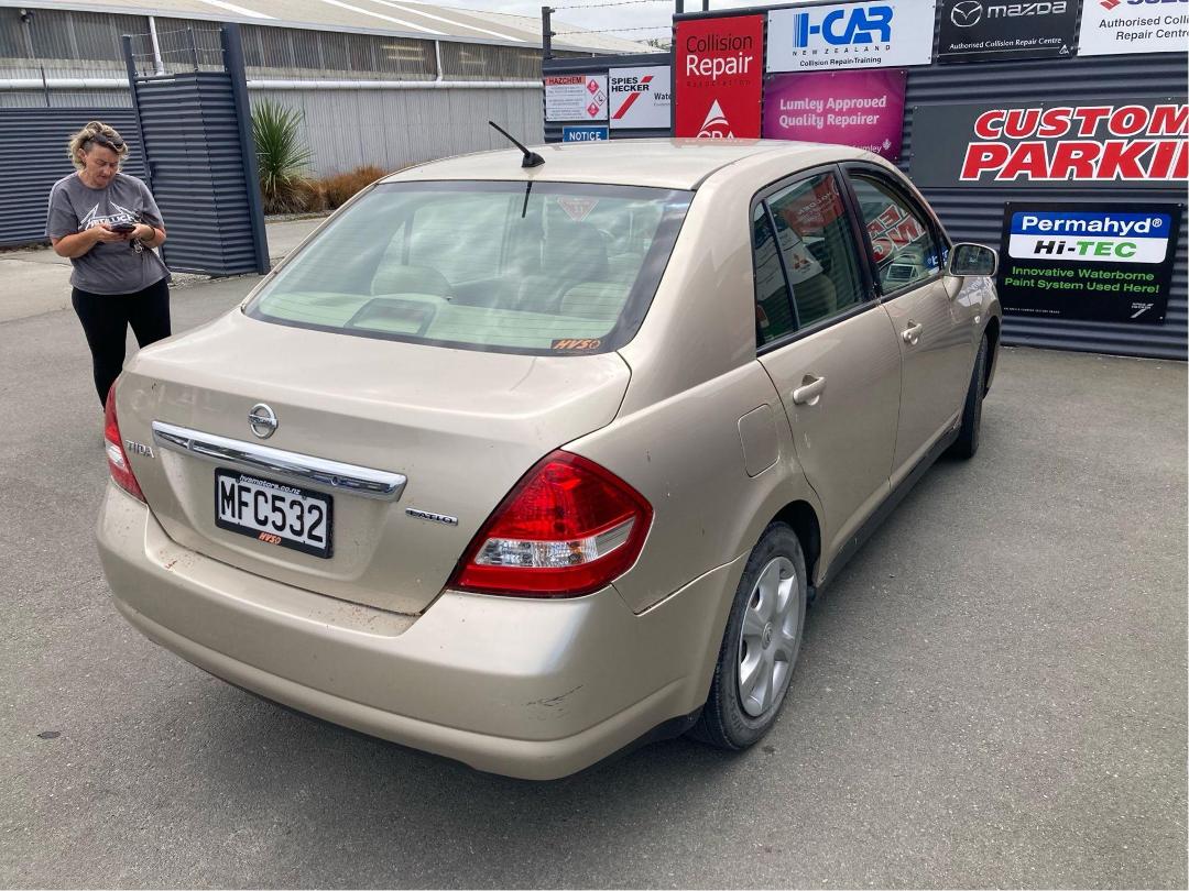 Photo '11' of Nissan Tiida Latio