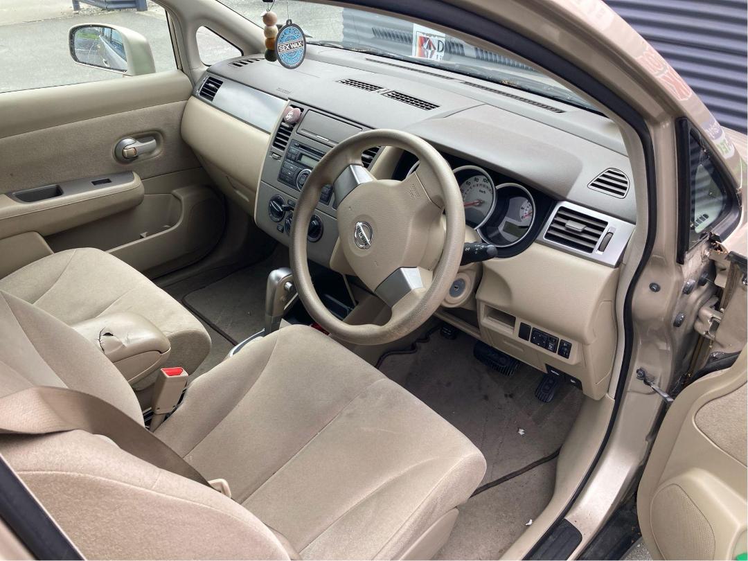 Photo '13' of Nissan Tiida Latio